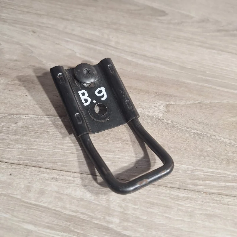 Петля двери багажника Citroen Berlingo 2008-2016 8719C9 B9, задняя правая