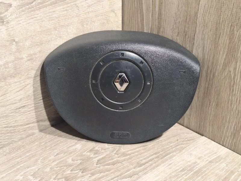 Подушка безопасности в руль Renault Megane 2002-2010 8200381849 2