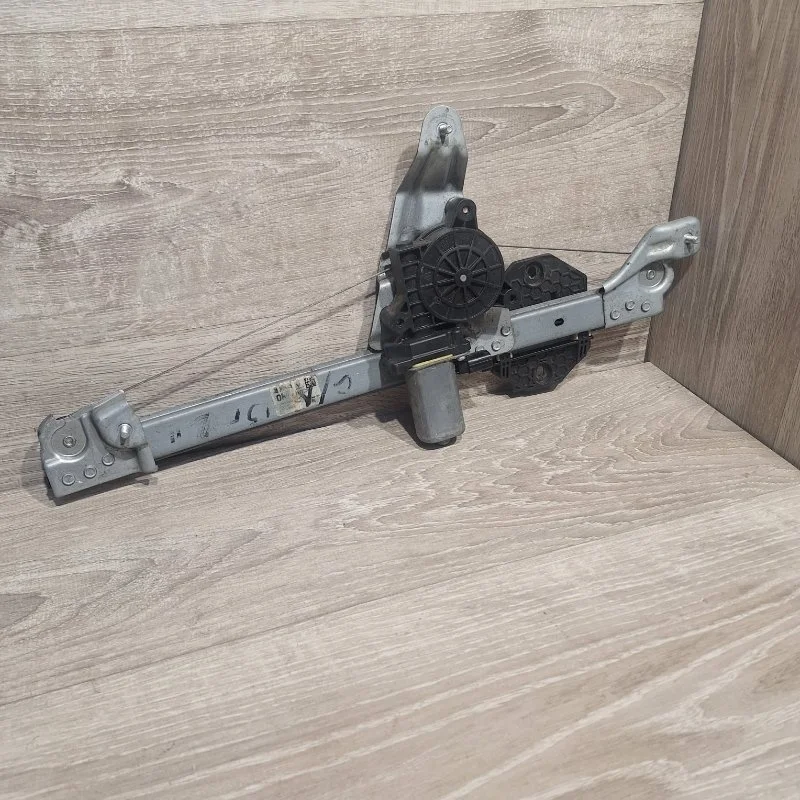 Стеклоподъемник электрический Renault Logan 2013-2018 827211031R 2, передний правый