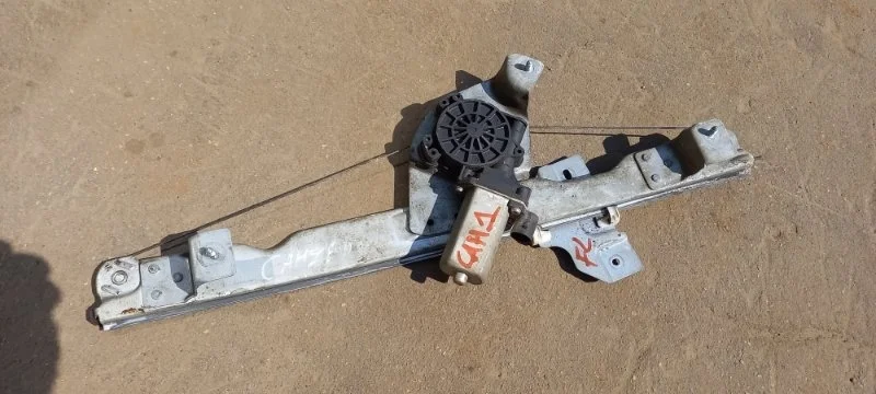 Стеклоподъемник электрический Renault Sandero 2012 8200733829 1, передний левый