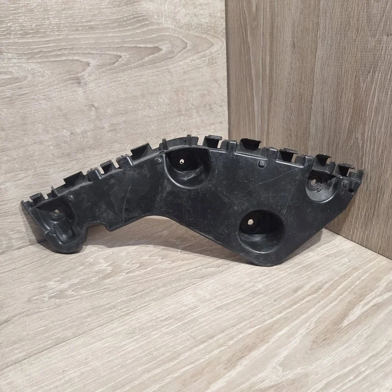 Кронштейн бампера Renault Duster 2010-2020 622200145R, задний правый