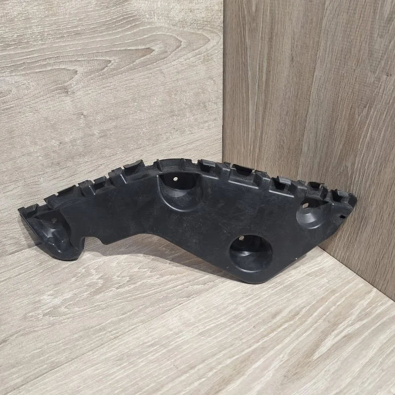 Кронштейн бампера Renault Duster 2010-2020 622200145R, задний правый