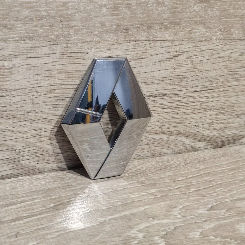 Эмблема Renault Logan 2013-2019 908894785R