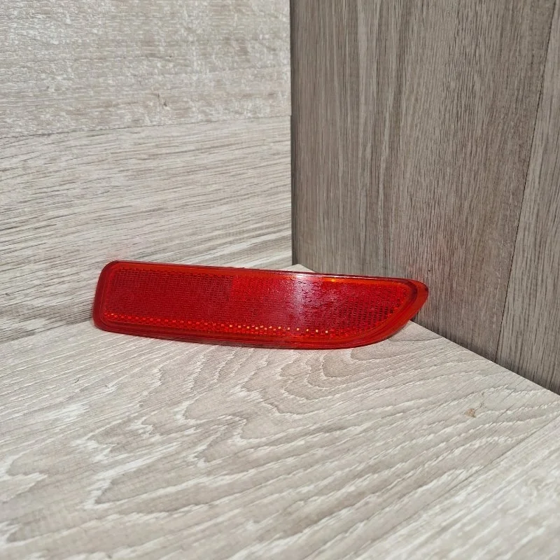 Катафот бампера Renault Logan 2004-2014 8200751779 1, задний левый