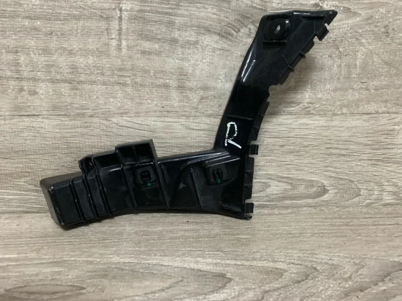 Кронштейн бампера Suzuki Sx4 2006-2014 7182179J00 1, задний правый