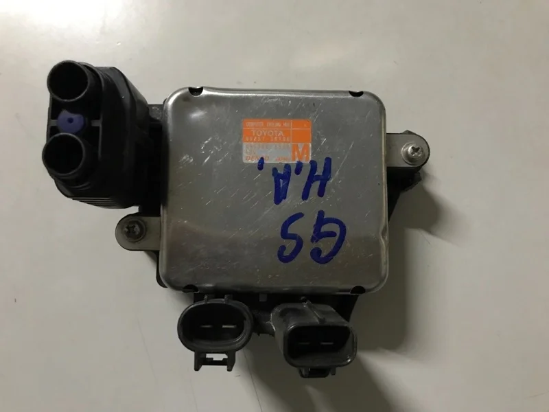 Блок управления вентилятором Lexus Gs 2015-2019 8925730100 GRL10