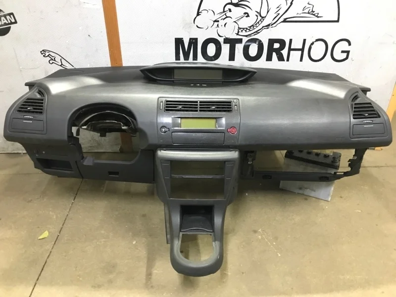 Торпедо Citroen C4 2008 8211NQ COUPE NFU10FX7VPSA