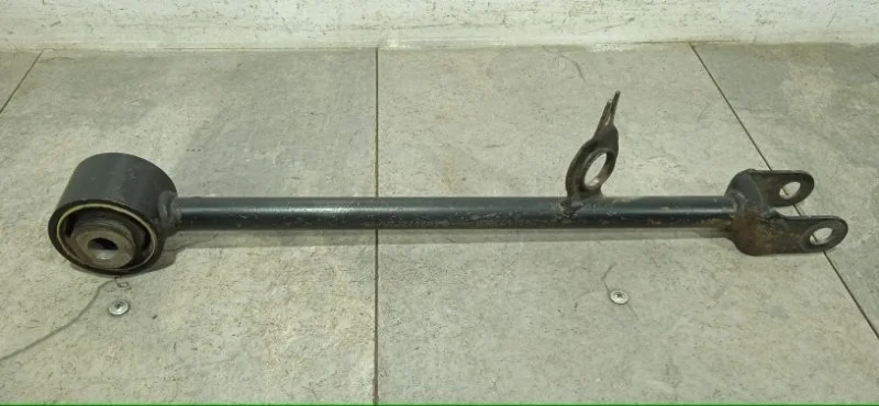 Тяга продольная Renault Duster 2010-2020 551119305R, задняя левая