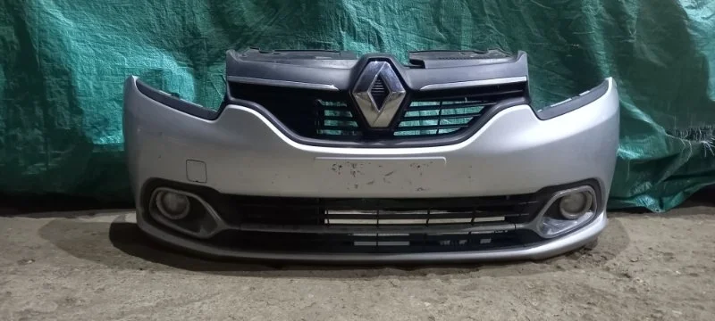 Бампер Renault Logan 2014 620228143R 2 K7M А812 UA56519, передний