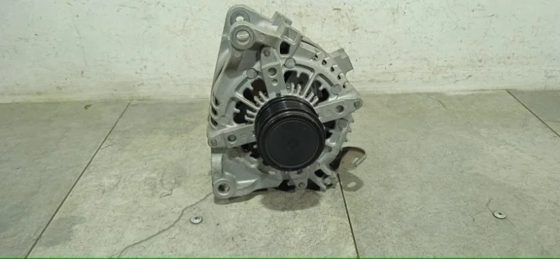 Генератор Lexus Is 2015-2017 2706036130 ACE30