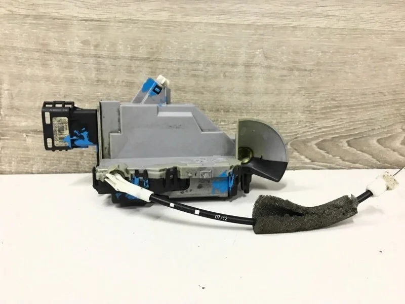 Замок двери багажника Peugeot Partner 2008-2016 9135EG B9, задний