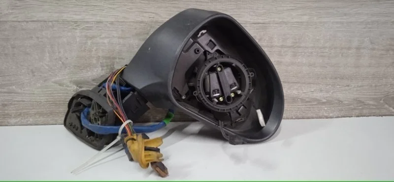 Зеркало заднего вида боковое Peugeot 308 2007-2015 8153NF T7, переднее правое