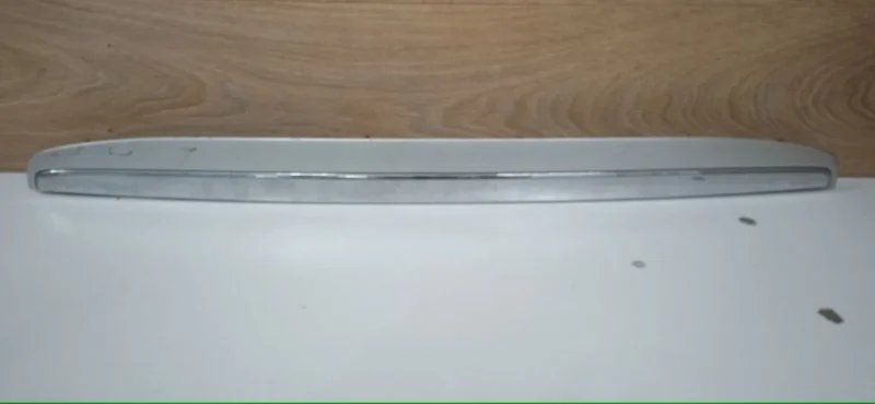 Накладка крышки багажника Lexus Rx 2003-2009 7680148040 XU30, задняя