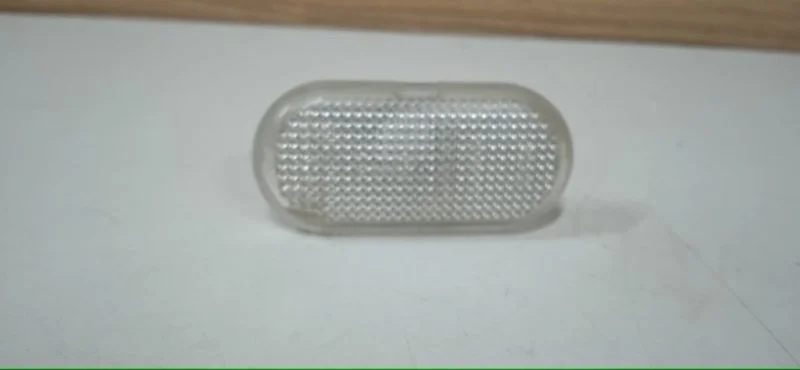 Повторитель поворота Renault Duster 2010-2021 8200257684