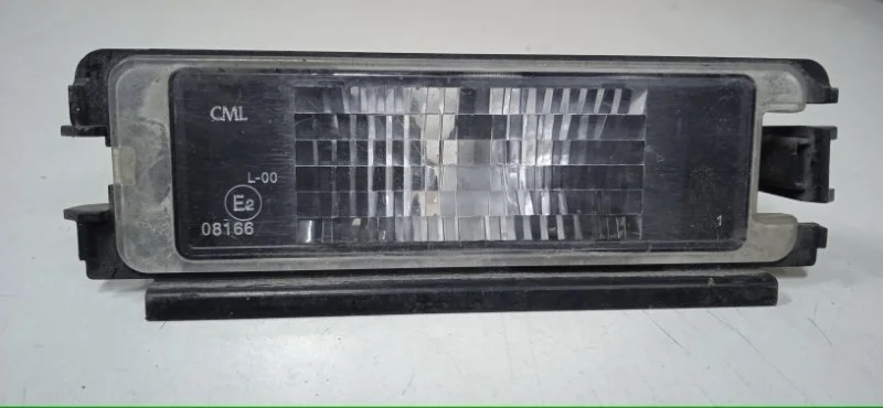 Подсветка номера Renault Logan 2004-2009 8200957874 1
