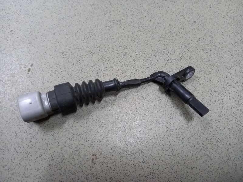 Датчик ABS Lexus Rx 2015-2021 8954348070 4, передний левый