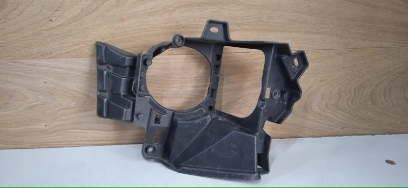 Кронштейн противотуманной фары Lexus Rx 2015-2019 5212548091 GYL25, передний правый