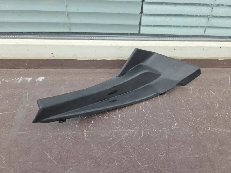 Уголок жабо Nissan X-Trail 2010-2015 66894JG000 T31, правый