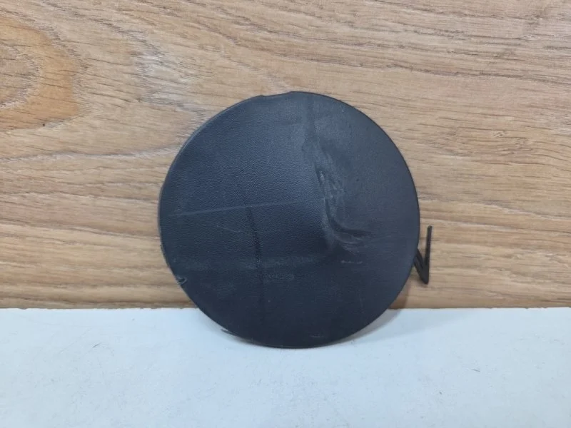 Заглушка буксировочного крюка Nissan Qashqai 2006-2013 85071JD000 J10, задняя