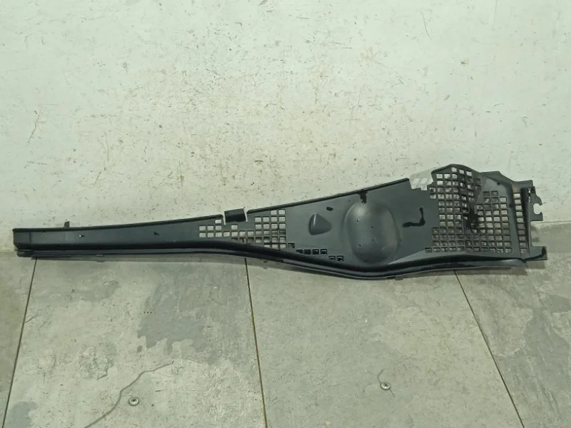 Жабо под дворники Renault Logan 2012 8200825457 СЕДАН K7M F 710, переднее левое