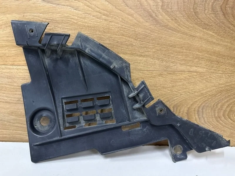 Защита бампера Renault Logan 2013-2021 620254996R 2, передняя левая