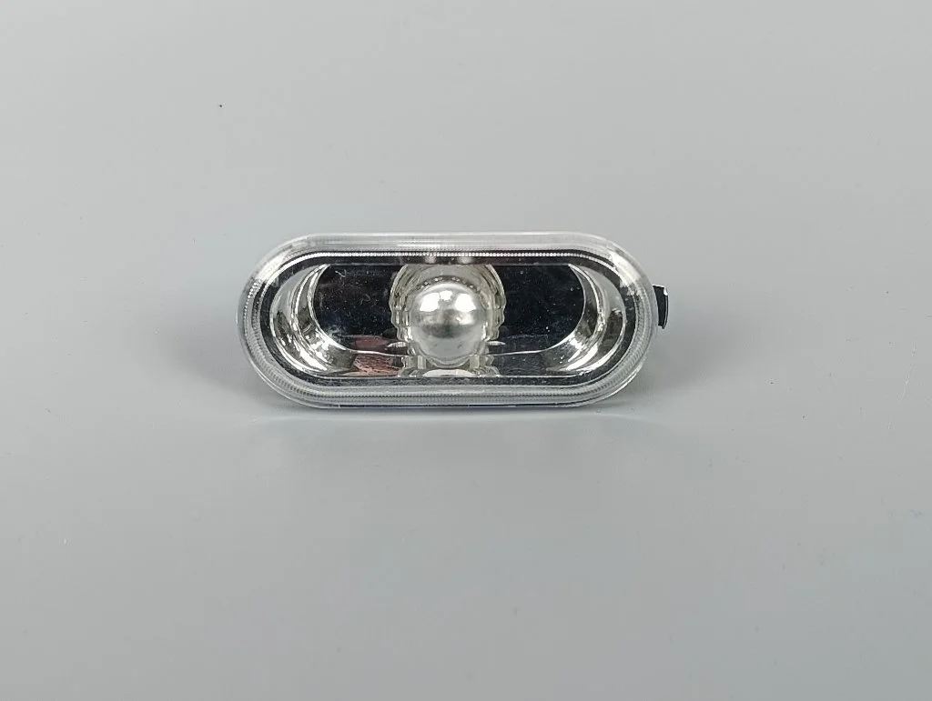 Указатель поворота Volkswagen Transporter T5