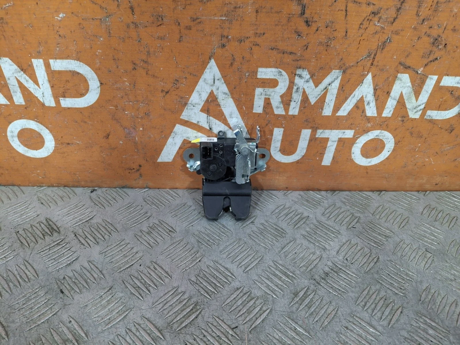 Замок багажника Kia Rio 2017-нв 4 FB