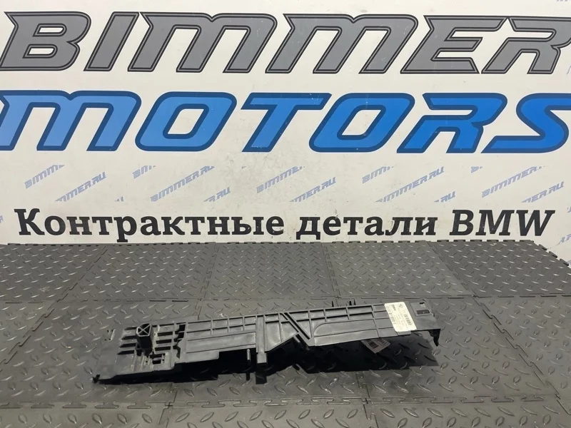Кронштейн радиатора Bmw 335I 2015 17117600536 F30 N55B30A, левый