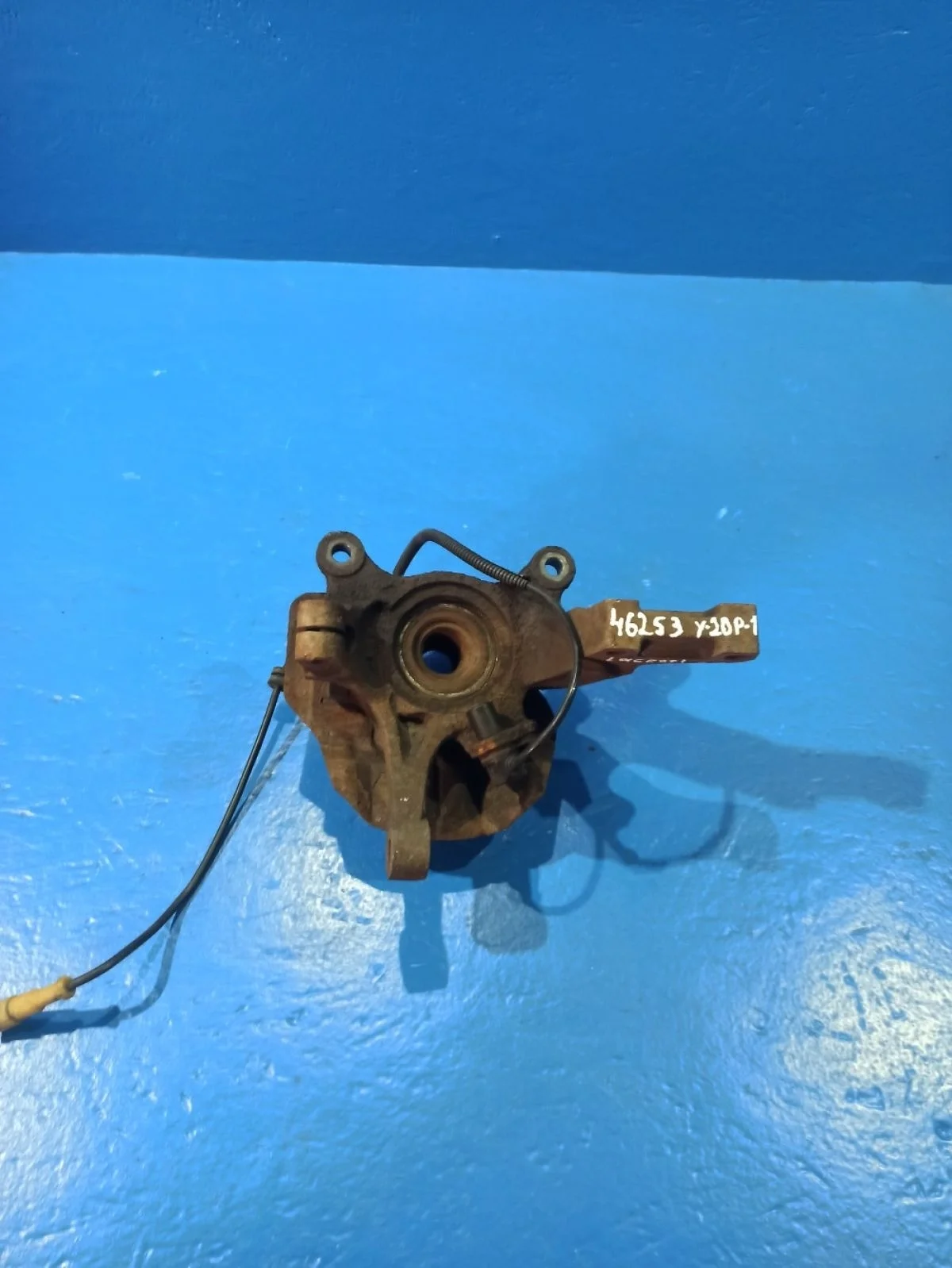 Кулак поворотный правый Chevrolet Lacetti I (2004—2013)