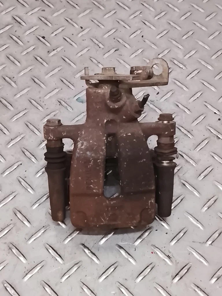 Суппорт тормозной Renault Megane 2009 7701207694 2, задний правый