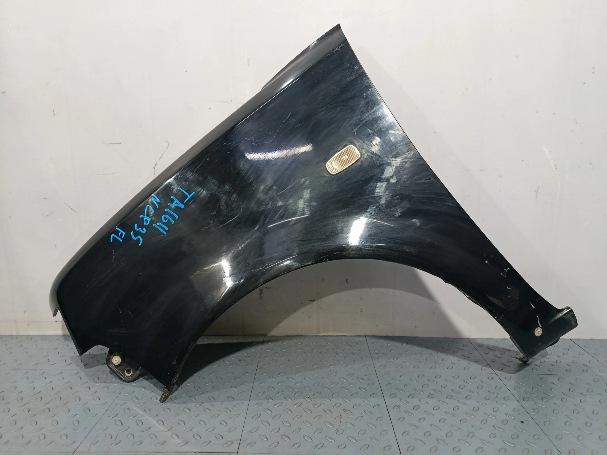 КРЫЛО TOYOTA SCION BB XB NCP30 NCP31 NCP34 NCP35 5381252080 ПЕРЕДНЕЕ ЛЕВОЕ черный, 202 TA1611