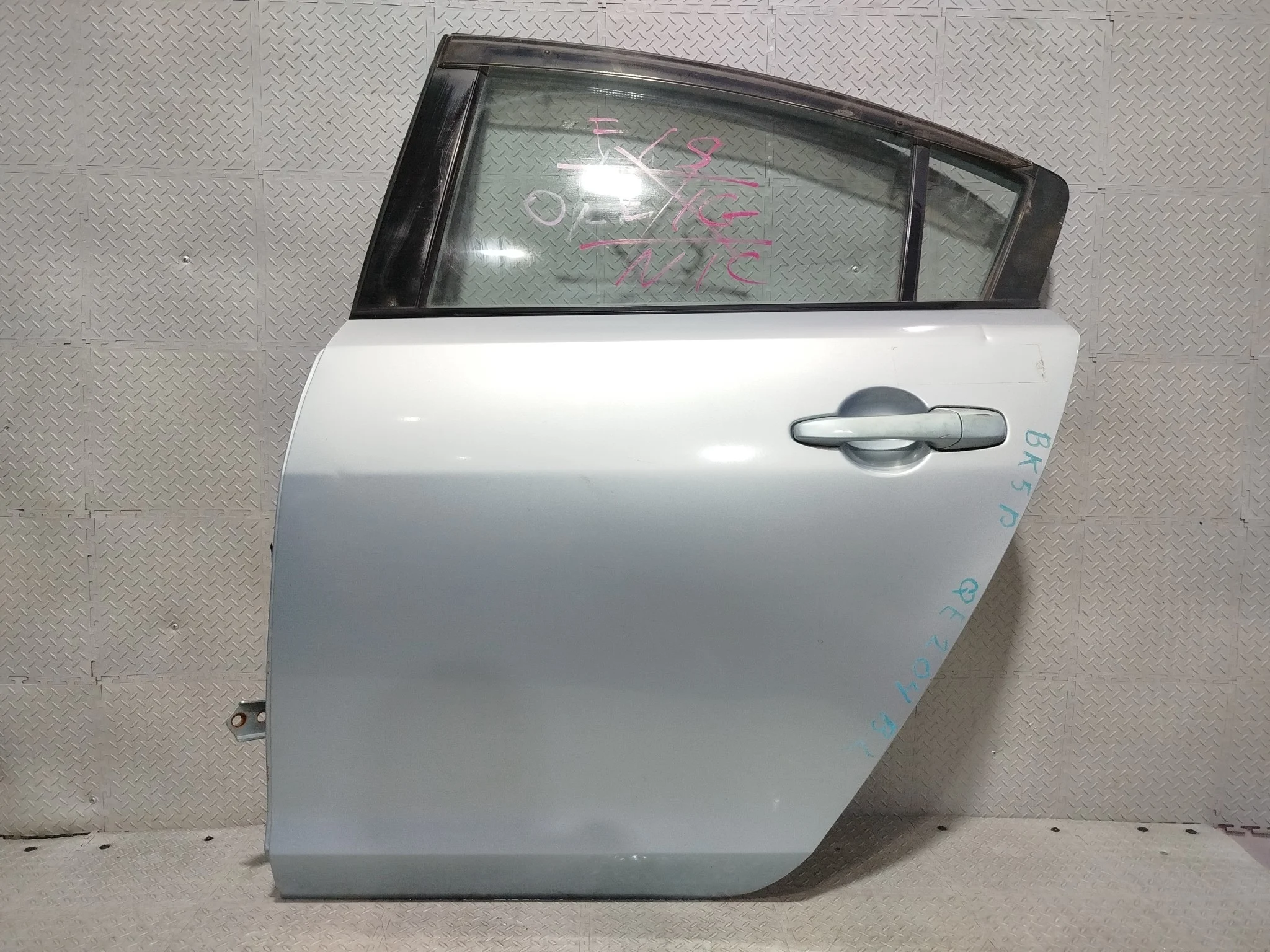 ДВЕРЬ MAZDA AXELA MAZDA3 BK BK3P BK5P BKEP BNYV7302X ЗАДНЯЯ ЛЕВАЯ SEDAN синий, 33Y QE204