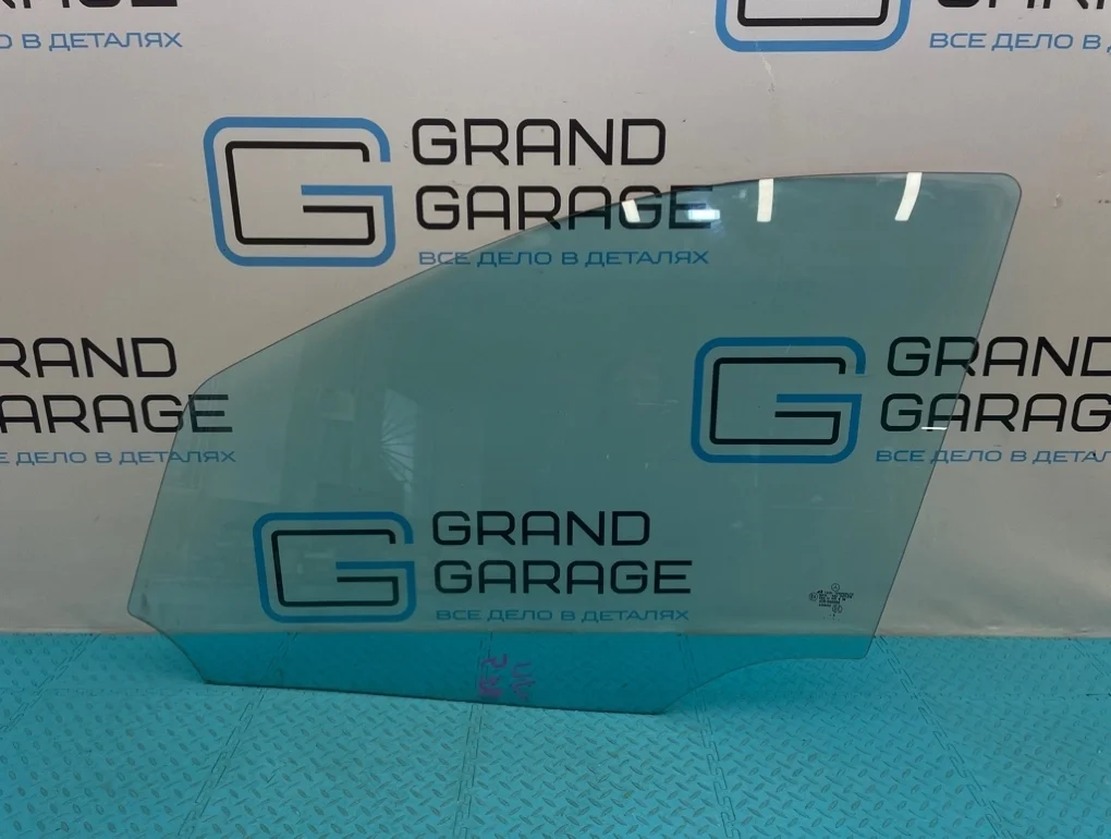 Стекло Mercedes-Benz Ml-Class 2006 A1647250100 W164 642.940 3.0, переднее левое