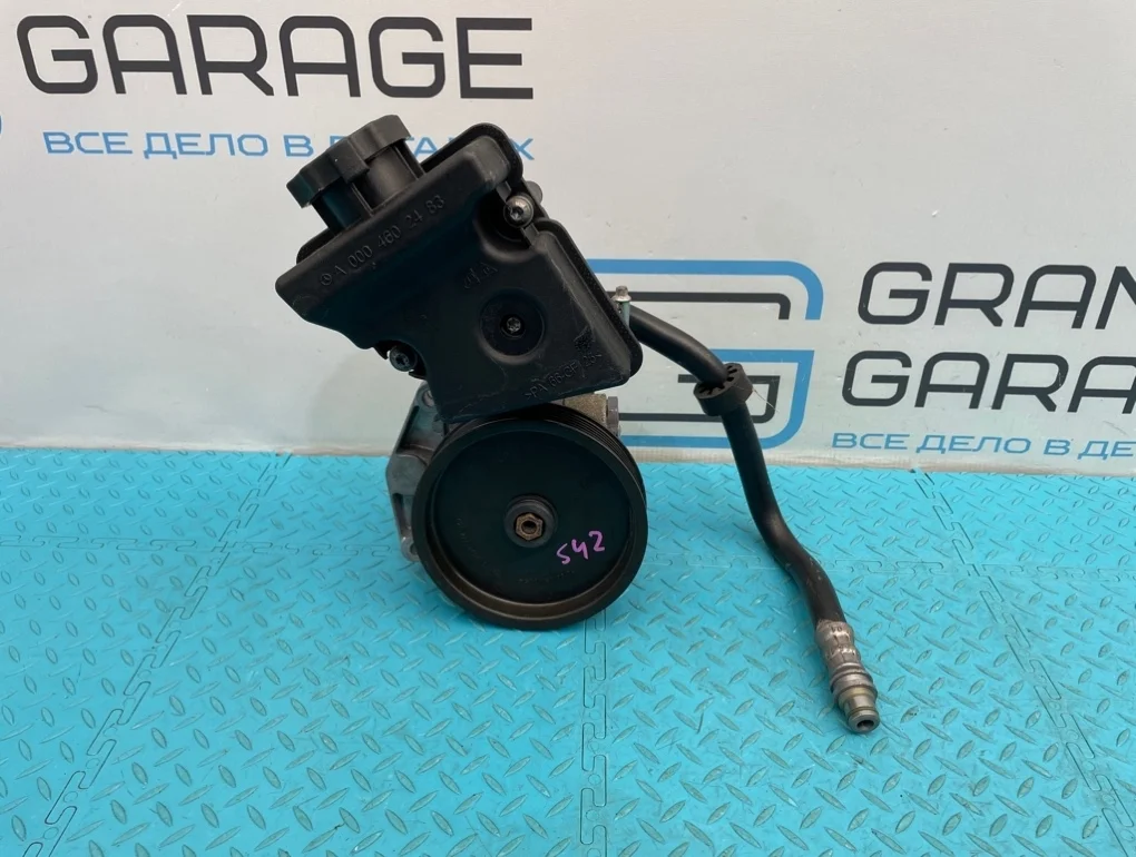 Насос ГУР Mercedes-Benz V-Class 2010 A0054662401 W639 272.978 3.5