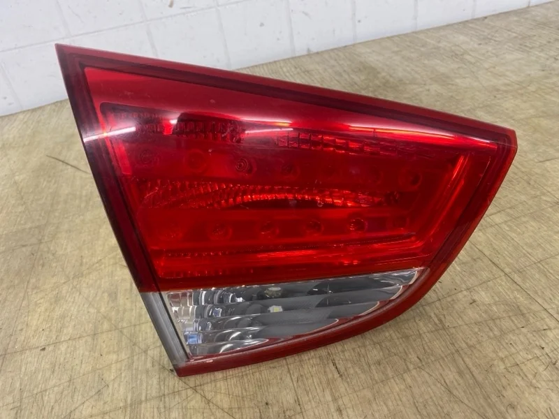 ФОНАРЬ В КРЫШКУ БАГАЖНИКА Hyundai Ix-35 2010 2011 2012 2013 2014 2015 924052Y000, задний левый