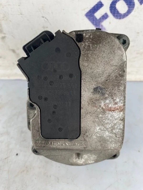 Сервопривод заслонок впускного коллектора Audi Q7 2007 059129086M 4L 3.0 (BUG)