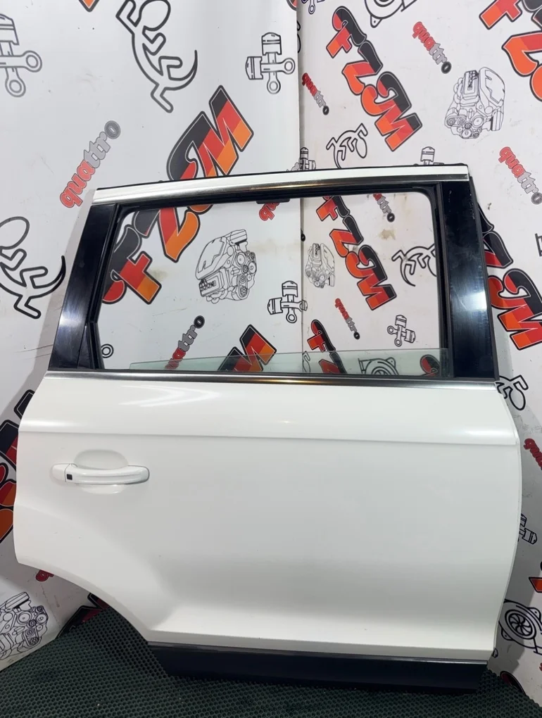 Дверь Audi Q7 4L0833052 4L 2005-2015, задняя правая