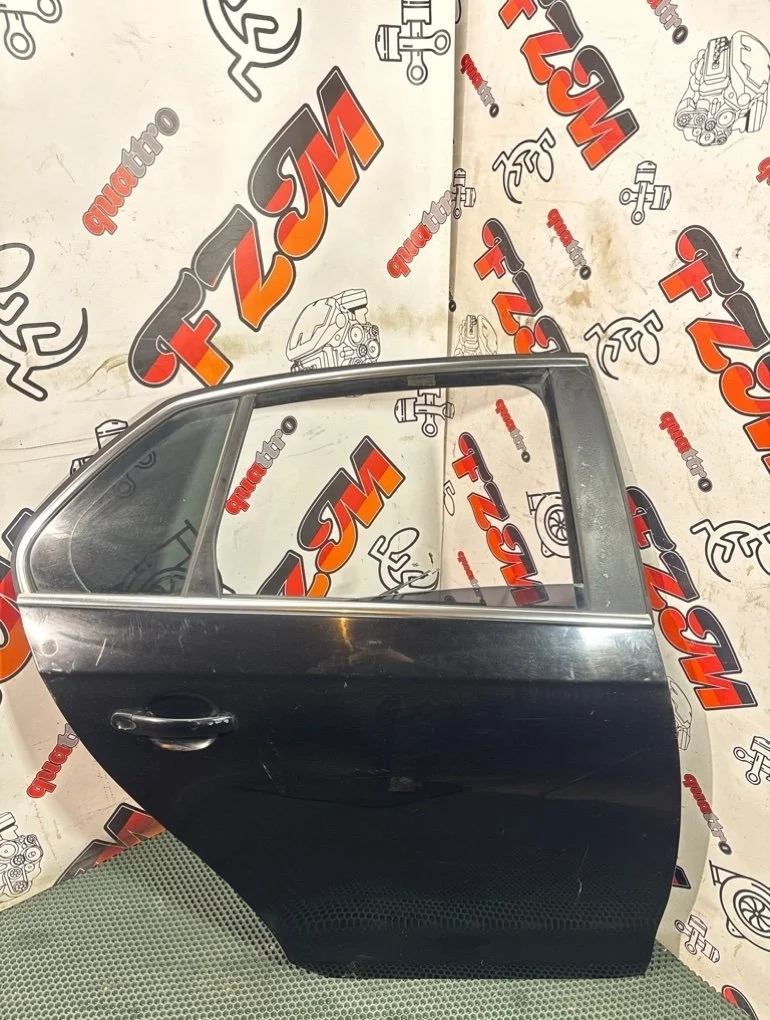 Дверь Volkswagen Jetta 1K5833106E MK5 2005-2011, задняя правая