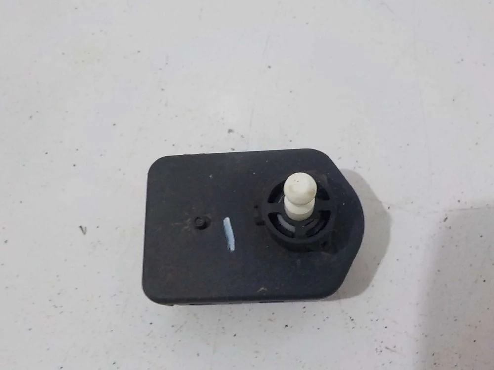 корректор фар Toyota Land Cruiser 200 (2007—2012)