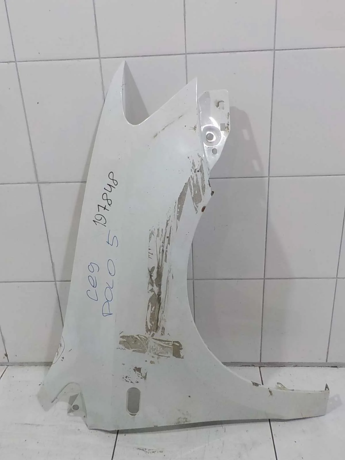 Крыло Volkswagen Polo V рестайлинг (2015—2020) Перед Право