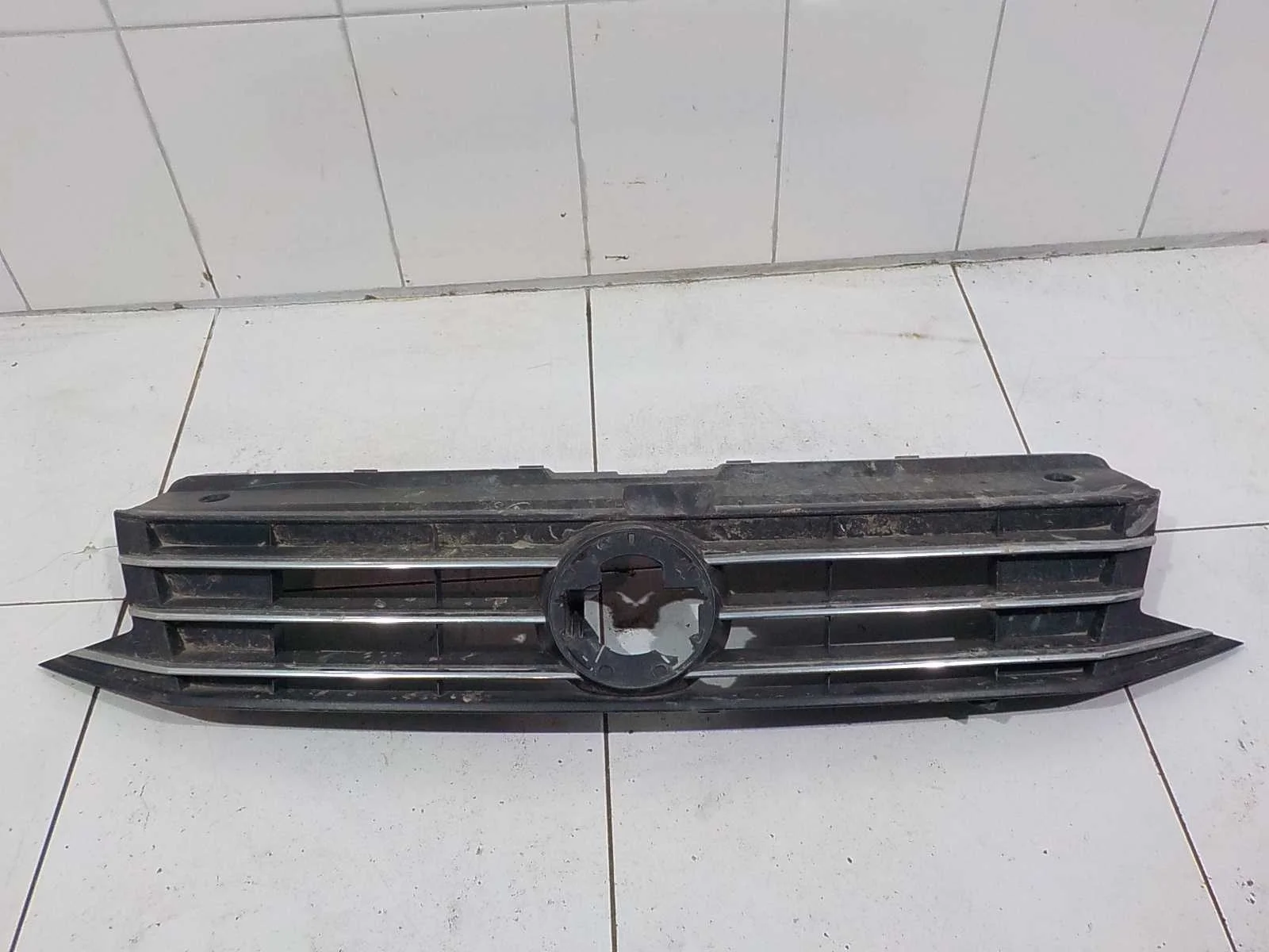 Решетка радиатора Volkswagen Polo V рестайлинг (2015—2020)