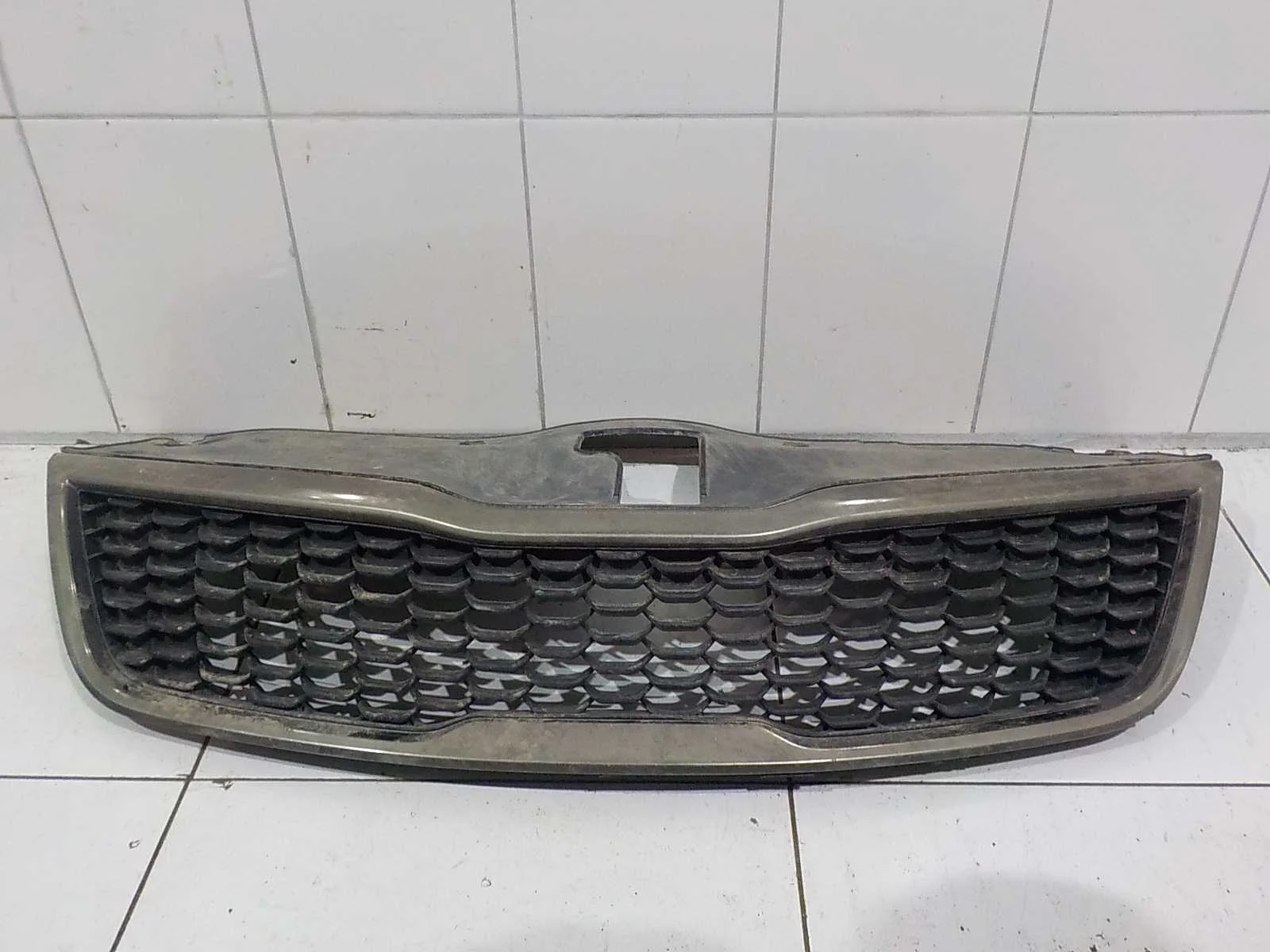 Решетка радиатора Kia Rio III (2011—2015)