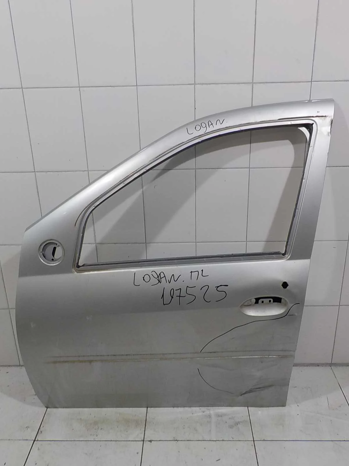 Дверь Renault Logan I (2004—2009) Перед Лево