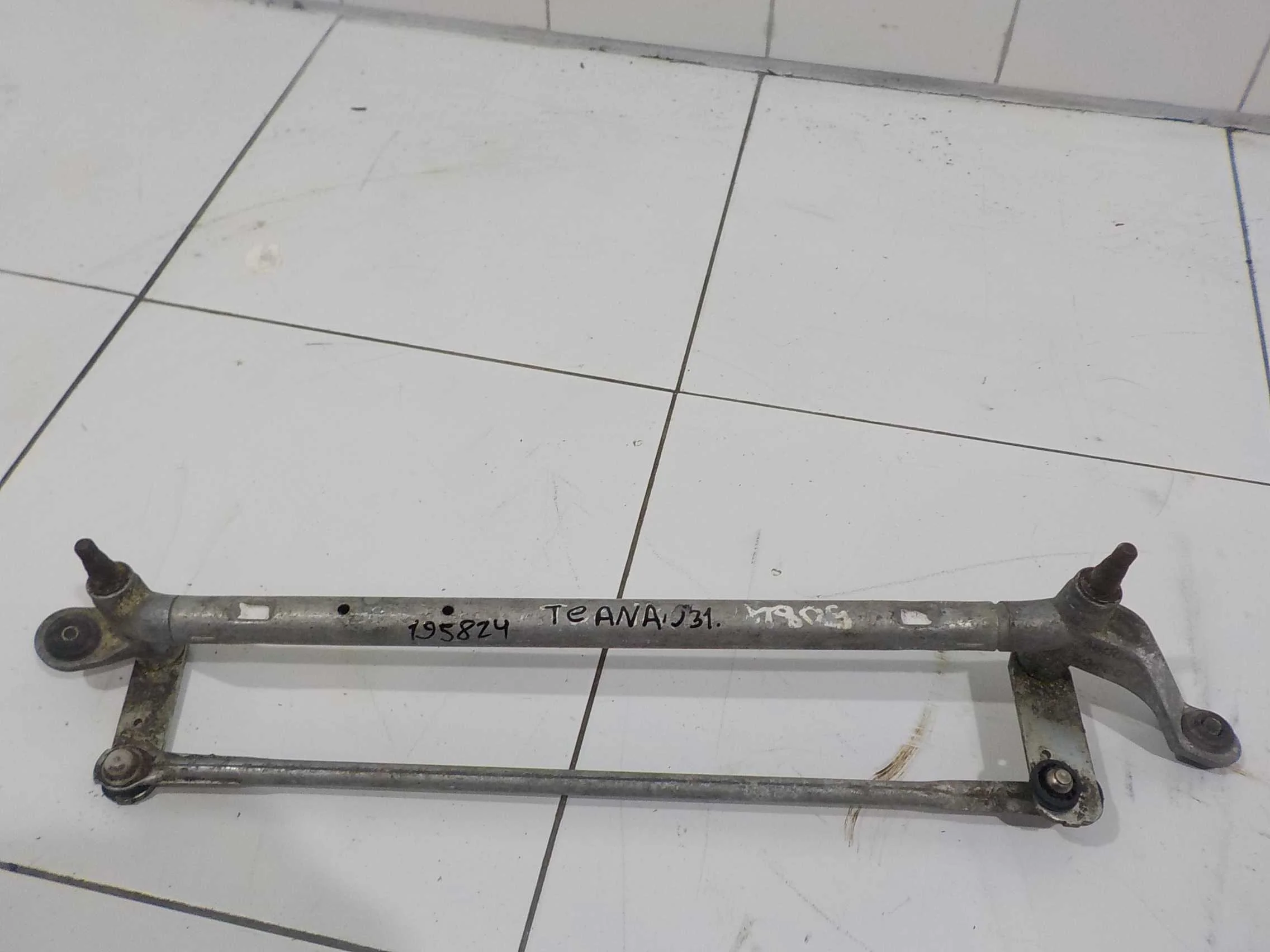 трапеция дворников Nissan Teana J31 (2003—2005)