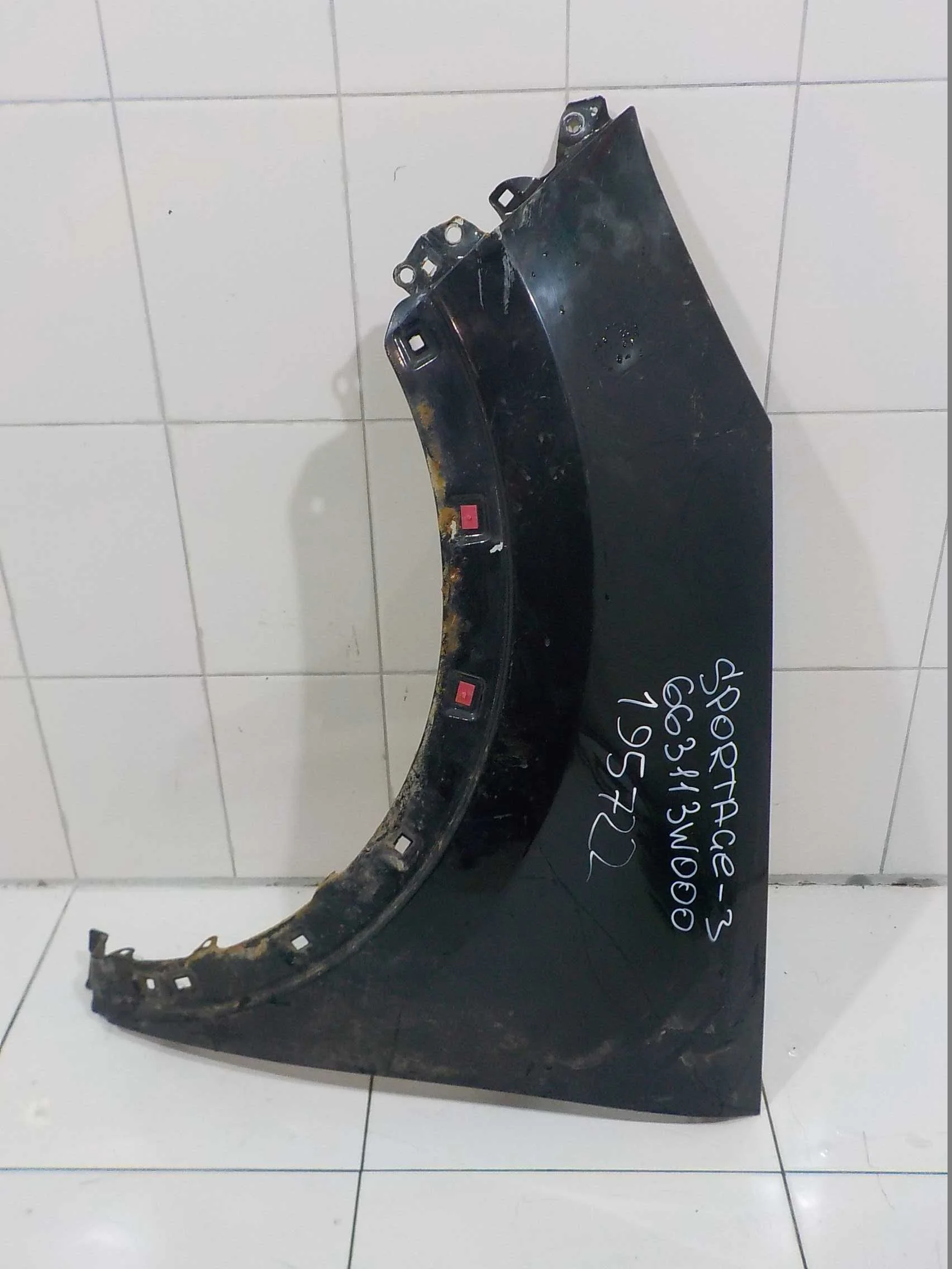 Крыло Kia Sportage III (2010—2014) Перед Лево