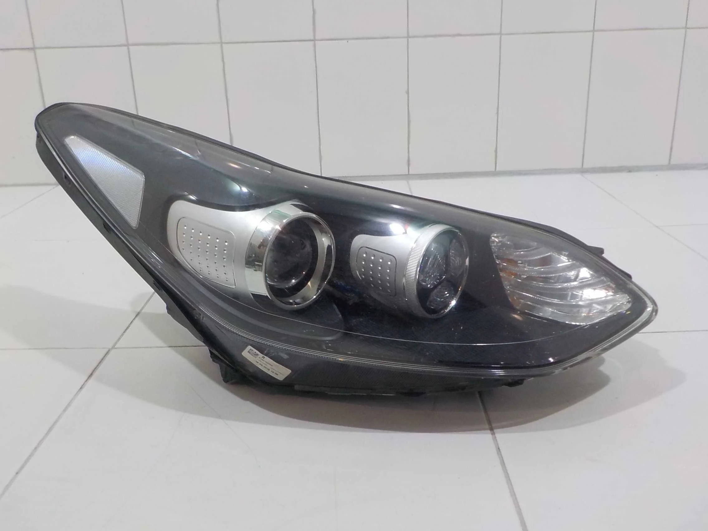 Фара Kia Sportage IV (2015—2018)  Право