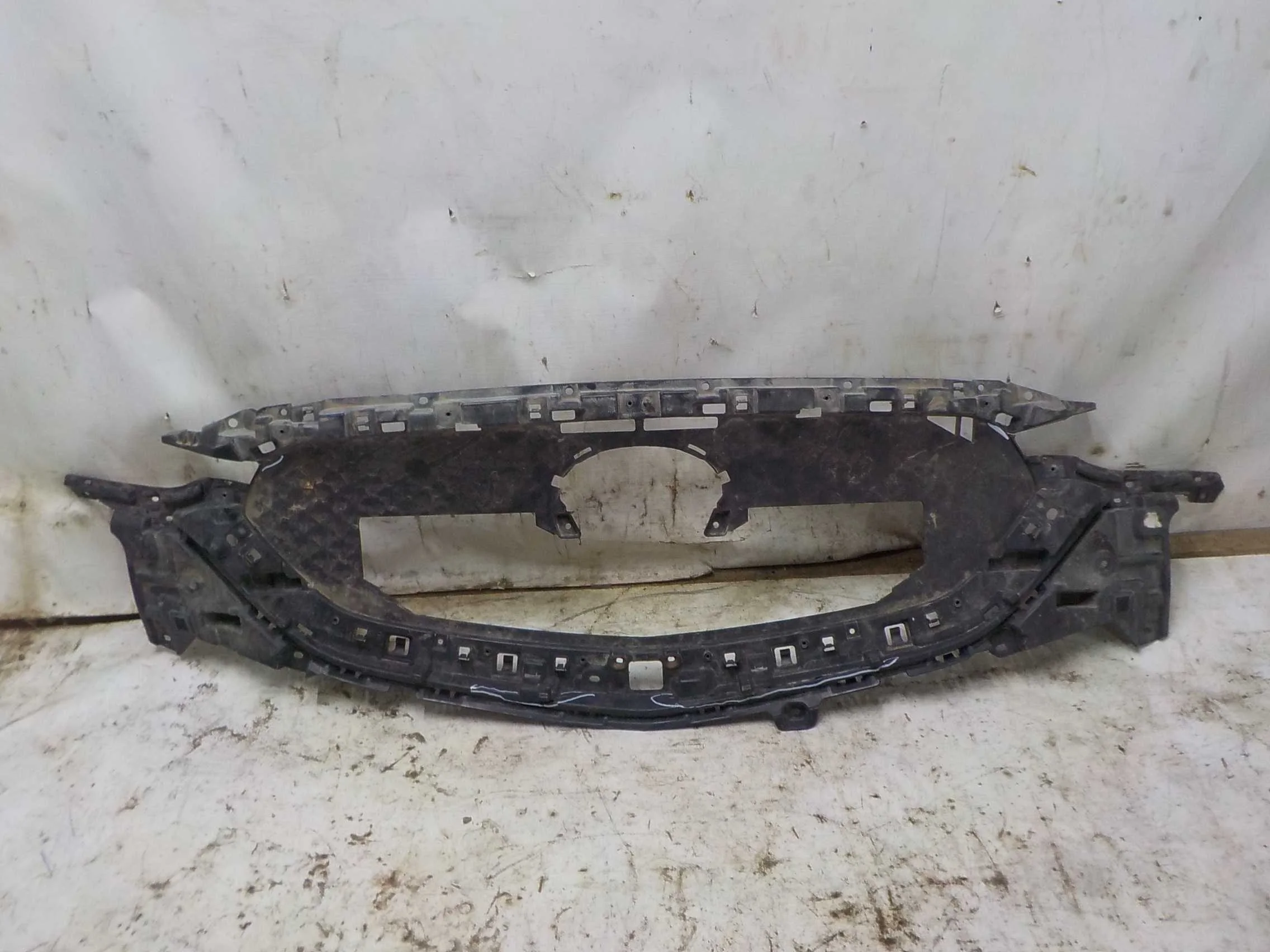 Решетка радиатора Mazda CX-5 II (2017—2022)