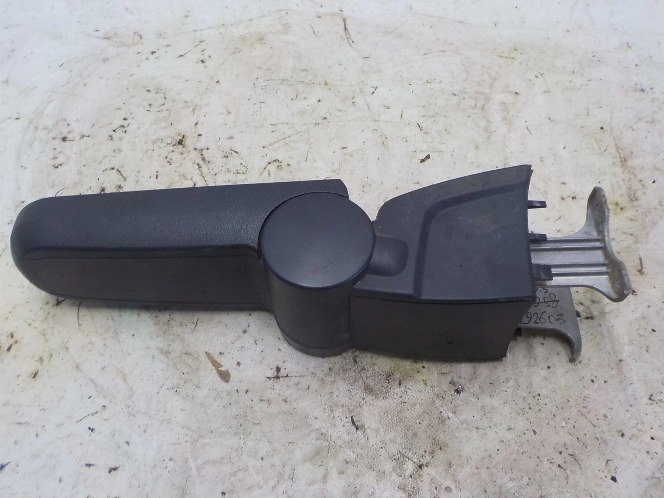 Подлокотник Volkswagen Polo V (2009—2015)