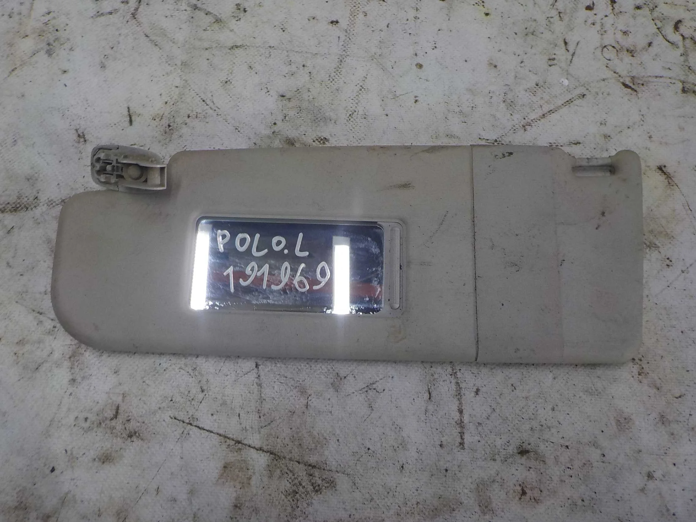 козырек Volkswagen Polo V (2009—2015)  Лево