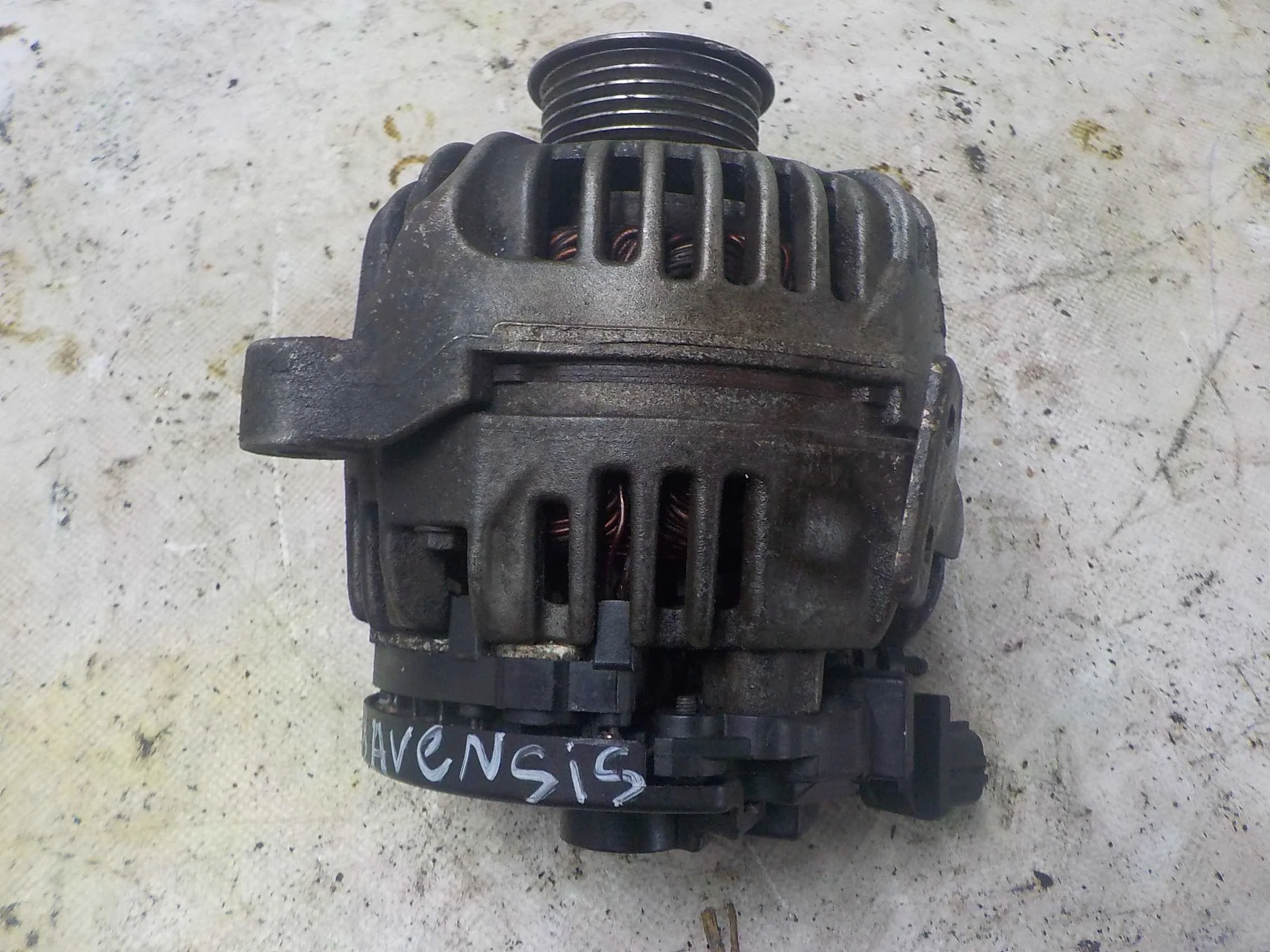 Генератор Toyota Avensis T250 (2003—2006)